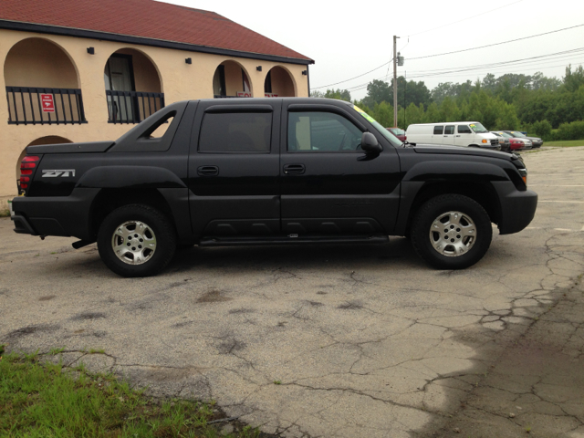 Chevrolet Avalanche 2003 photo 1