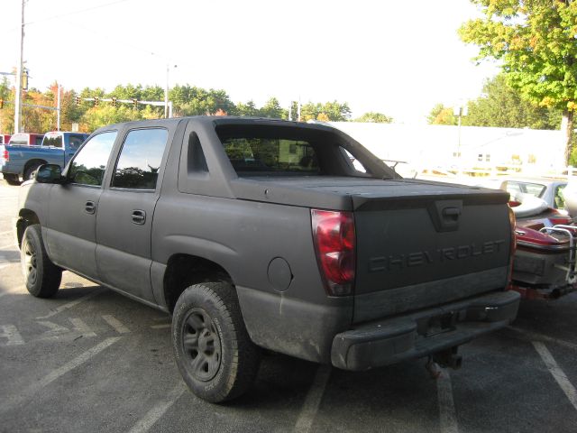 Chevrolet Avalanche 2003 photo 3