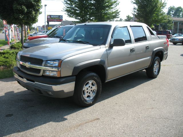 Chevrolet Avalanche 2003 photo 2