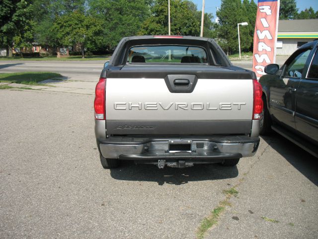 Chevrolet Avalanche 2003 photo 3