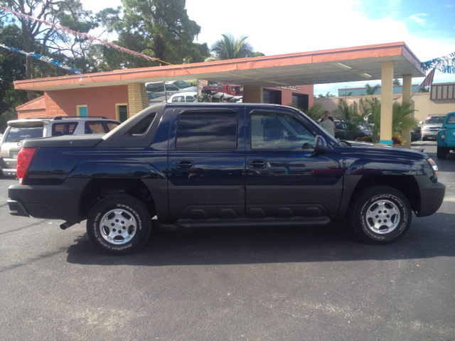 Chevrolet Avalanche C350 4dr Sdn 3.5L Sport RWD Sedan Pickup Truck