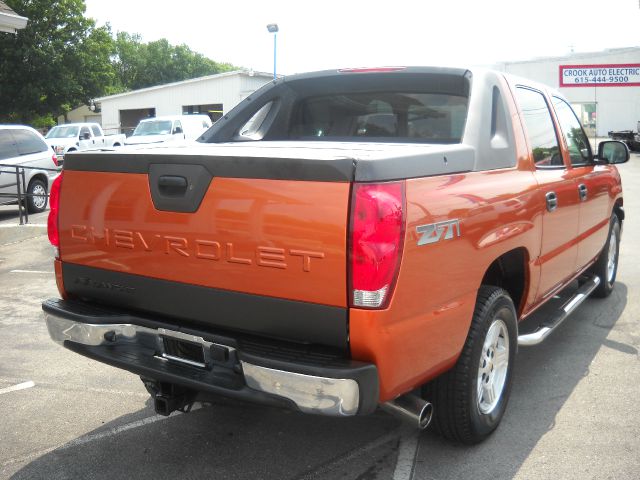 Chevrolet Avalanche 2004 photo 1