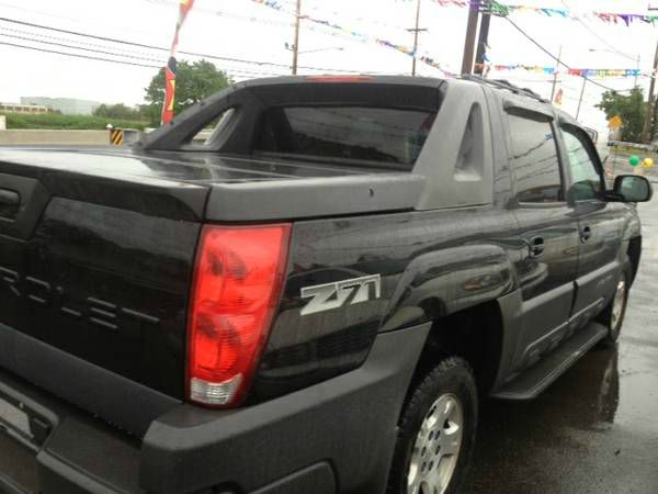 Chevrolet Avalanche 2004 photo 3