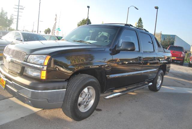 Chevrolet Avalanche 2004 photo 1