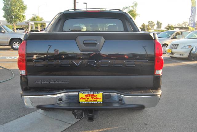 Chevrolet Avalanche 2004 photo 3