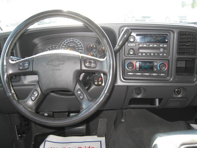 Chevrolet Avalanche 2004 photo 3