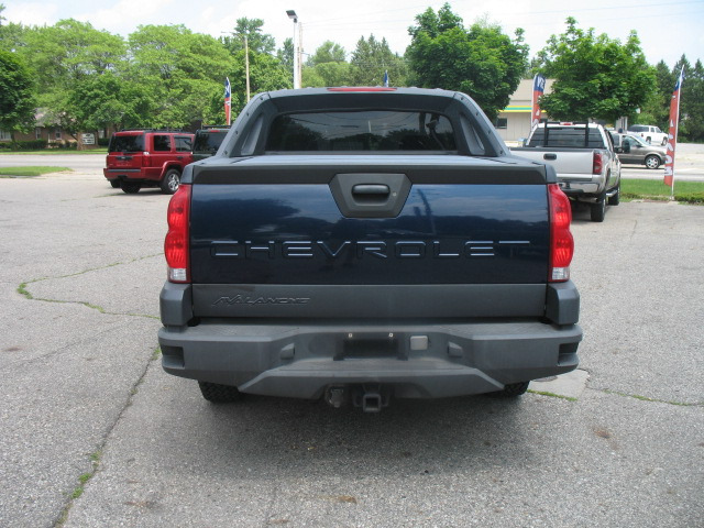 Chevrolet Avalanche 2004 photo 2