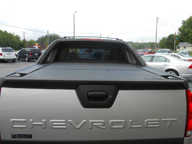 Chevrolet Avalanche C350 4dr Sdn 3.5L Sport RWD Sedan Pickup Truck