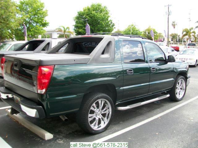 Chevrolet Avalanche 2004 photo 2