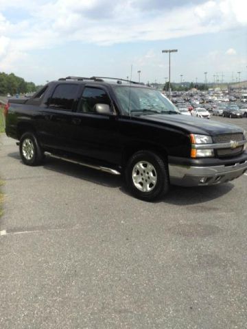 Chevrolet Avalanche 2004 photo 2