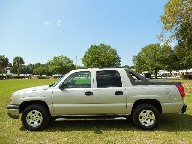 Chevrolet Avalanche 2004 photo 4