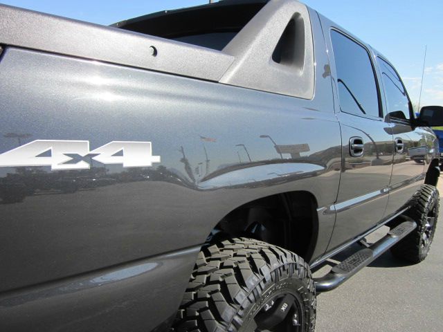 Chevrolet Avalanche 2004 photo 15