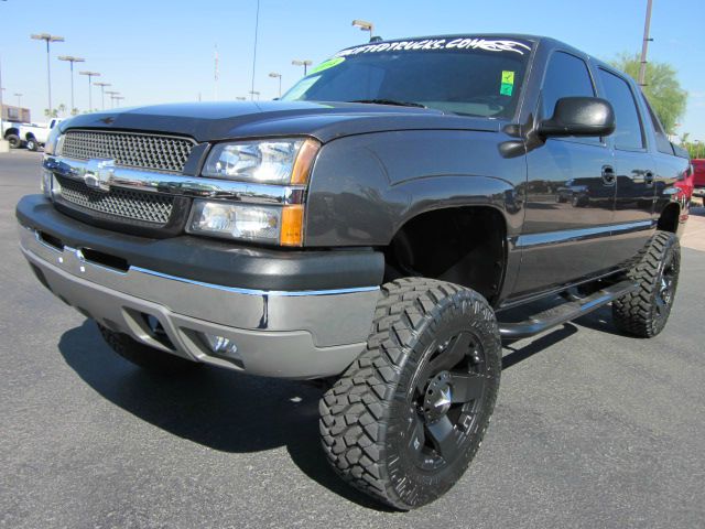 Chevrolet Avalanche 2004 photo 16