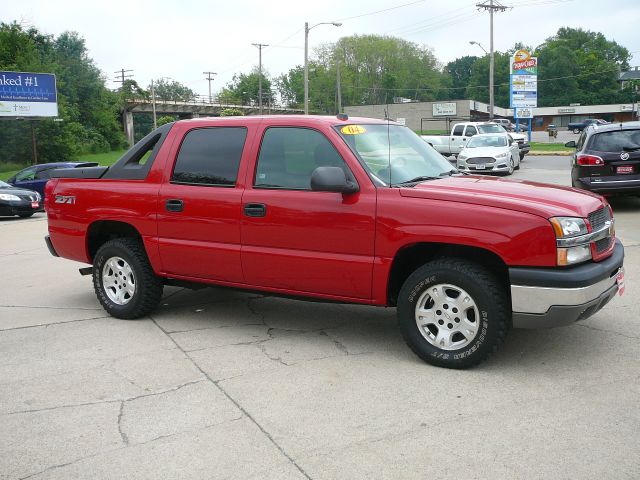 Chevrolet Avalanche 2004 photo 3