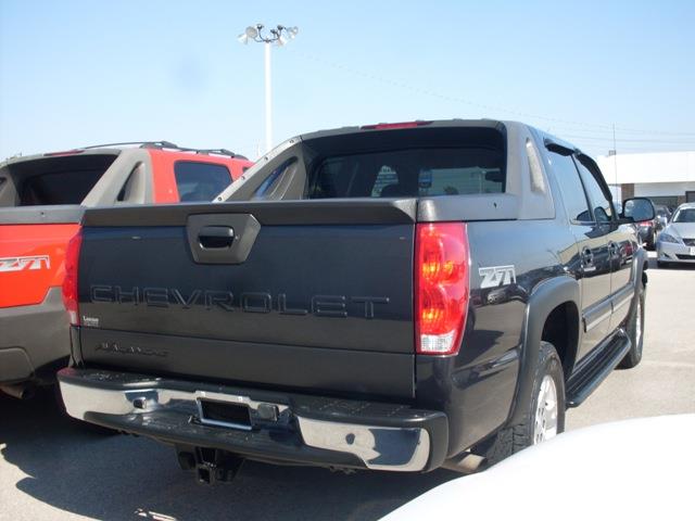 Chevrolet Avalanche 2004 photo 4