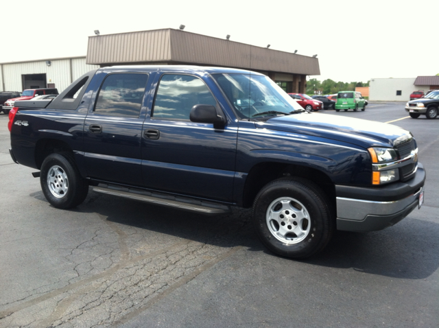 Chevrolet Avalanche 2004 photo 2