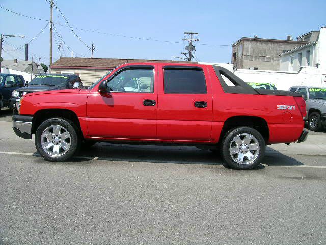 Chevrolet Avalanche 2004 photo 1