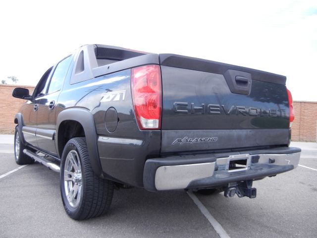 Chevrolet Avalanche 2004 photo 1