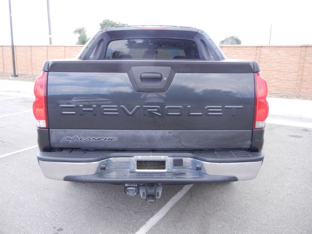 Chevrolet Avalanche 2004 photo 2