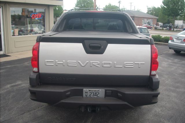 Chevrolet Avalanche 2004 photo 13