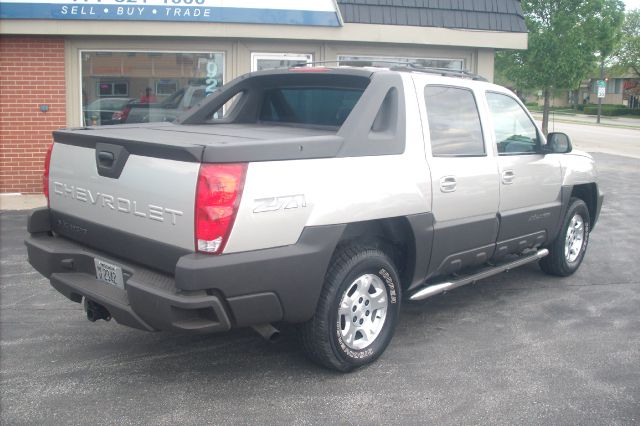 Chevrolet Avalanche 2004 photo 15