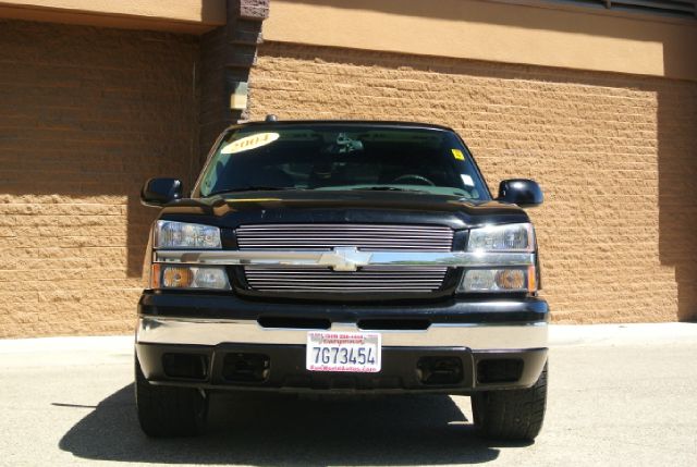 Chevrolet Avalanche 2004 photo 2