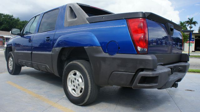 Chevrolet Avalanche 2004 photo 2