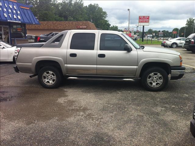 Chevrolet Avalanche 2004 photo 3