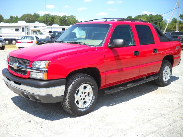 Chevrolet Avalanche 2004 photo 3