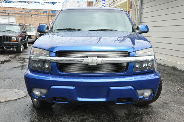 Chevrolet Avalanche 2004 photo 2