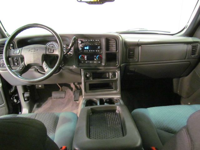 Chevrolet Avalanche 2004 photo 2