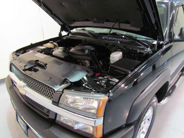 Chevrolet Avalanche 2004 photo 3