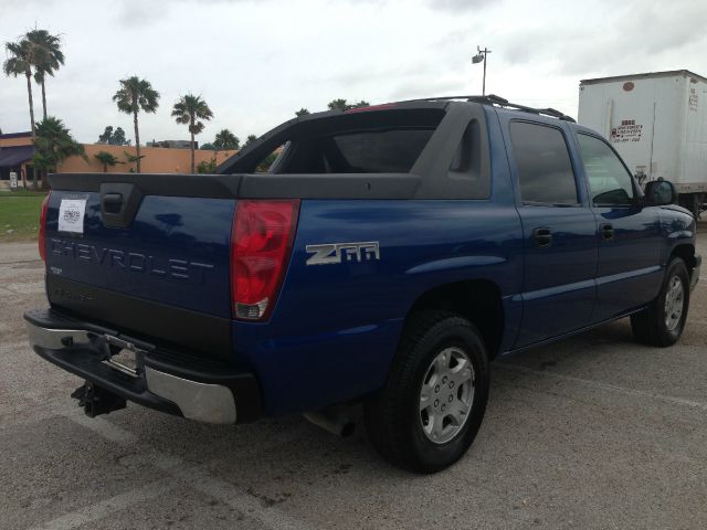 Chevrolet Avalanche 2004 photo 19