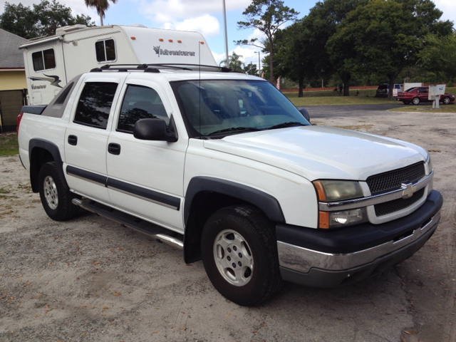 Chevrolet Avalanche C350 4dr Sdn 3.5L Sport RWD Sedan Pickup Truck