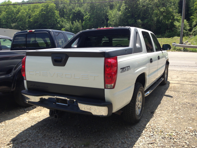 Chevrolet Avalanche C350 4dr Sdn 3.5L Sport RWD Sedan Pickup Truck