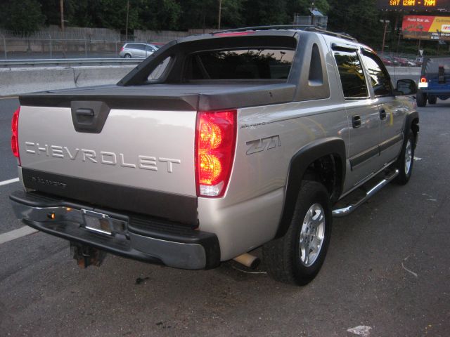 Chevrolet Avalanche C350 4dr Sdn 3.5L Sport RWD Sedan Pickup Truck