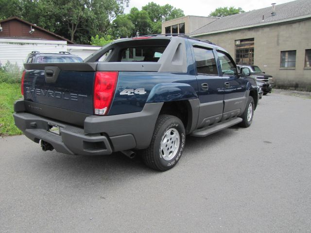 Chevrolet Avalanche 2005 photo 2