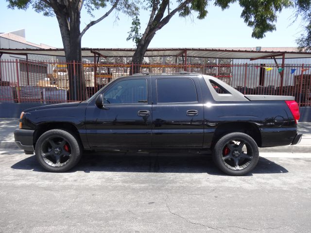 Chevrolet Avalanche C350 4dr Sdn 3.5L Sport RWD Sedan Pickup Truck