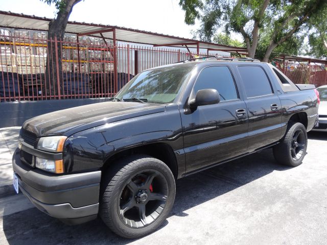 Chevrolet Avalanche 2005 photo 2