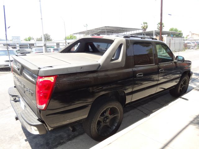 Chevrolet Avalanche 2005 photo 3