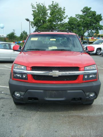 Chevrolet Avalanche 2005 photo 2