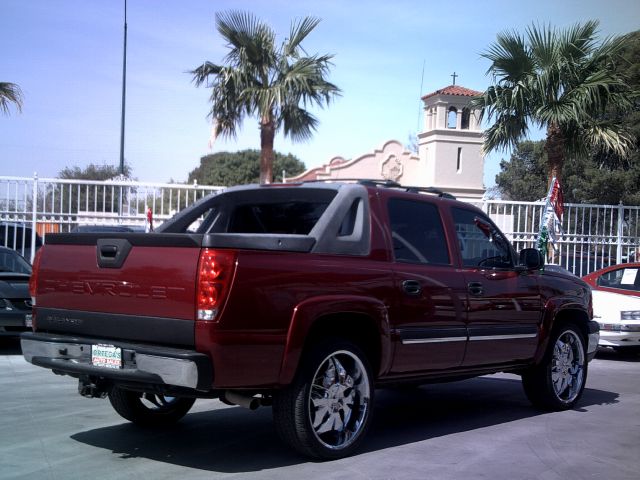 Chevrolet Avalanche 2005 photo 4