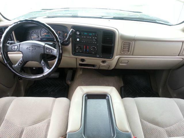 Chevrolet Avalanche 2005 photo 2