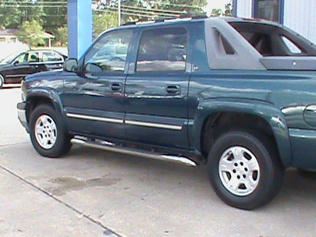 Chevrolet Avalanche 2005 photo 2