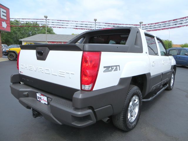 Chevrolet Avalanche 2005 photo 2