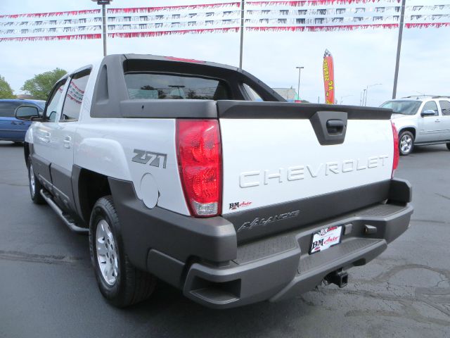 Chevrolet Avalanche 2005 photo 3