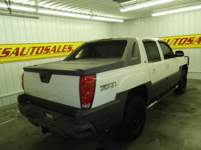 Chevrolet Avalanche C350 4dr Sdn 3.5L Sport RWD Sedan Pickup Truck