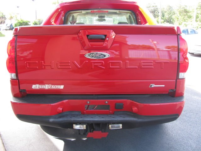 Chevrolet Avalanche 2005 photo 2