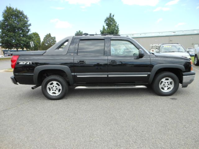 Chevrolet Avalanche C350 4dr Sdn 3.5L Sport RWD Sedan Pickup Truck