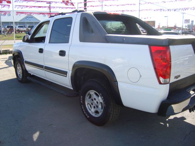 Chevrolet Avalanche 2005 photo 4